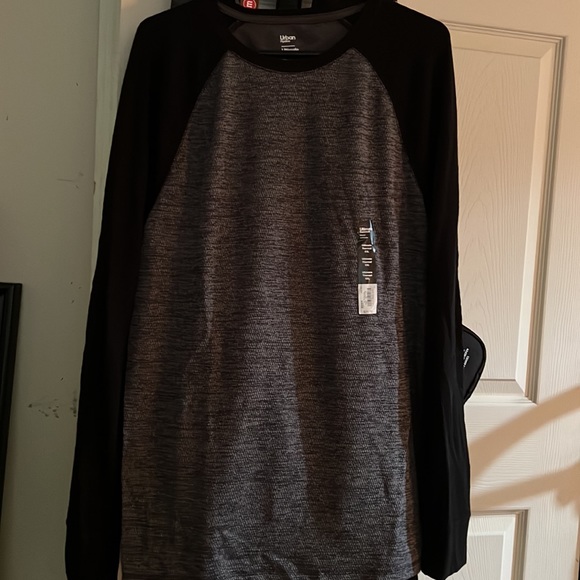 Long sleve thermal - Picture 2 of 3